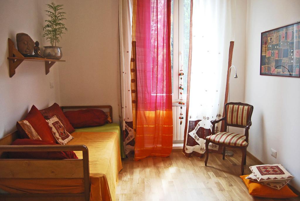 Laxmi Guesthouse B&B Genova Szoba fotó